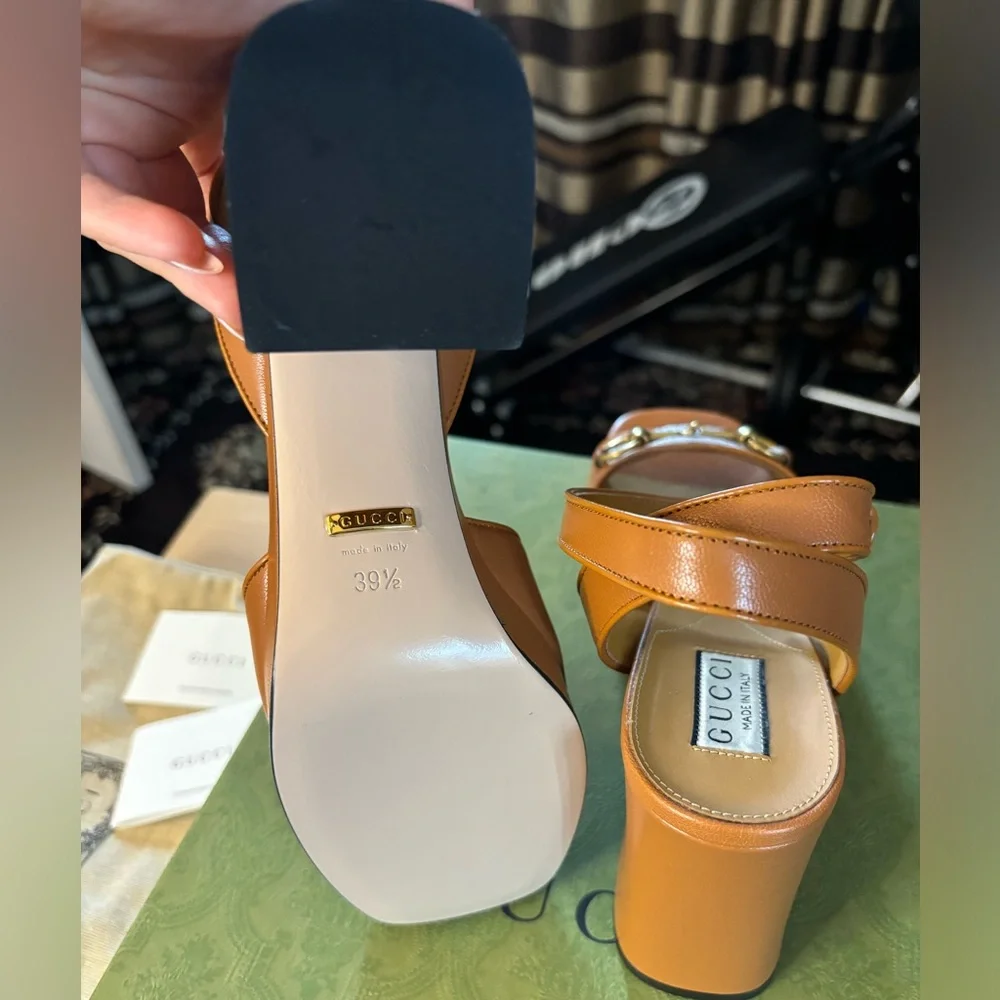 NEW GUCCI sz 9.5 Women's Horsebit Harn Brown Tan platform sandals $1240 - Picture 4 of 8